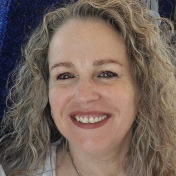 ריקי חכים השביל לריפוי, נטורופתיה, ברעננה